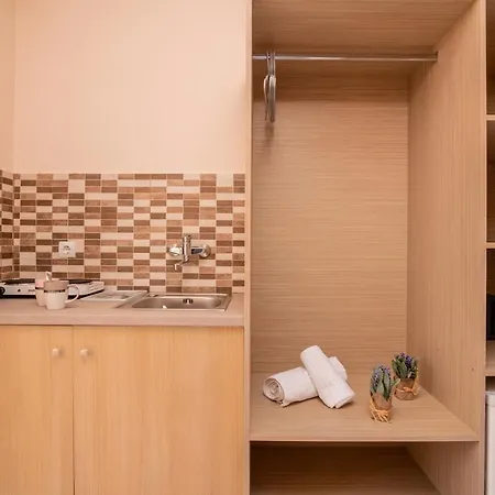 Aza Apartment *